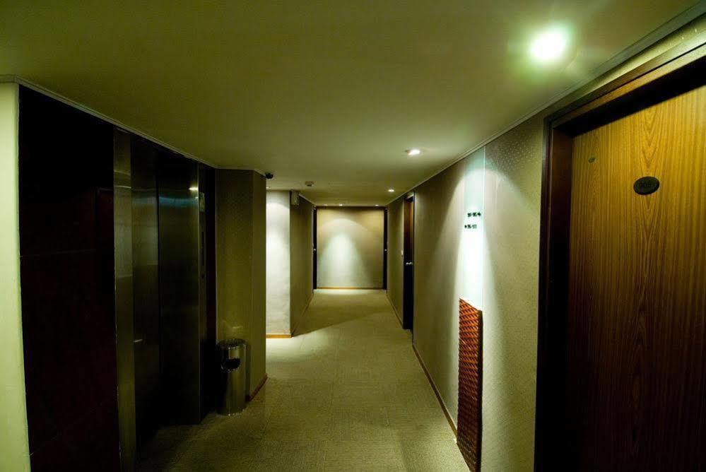 הואליין סיטי Unique Hotel מראה חיצוני תמונה